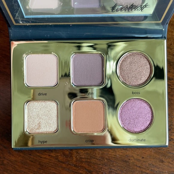 NIB Tarte tarteist pro to go eyeshadow palette - Picture 5 of 6